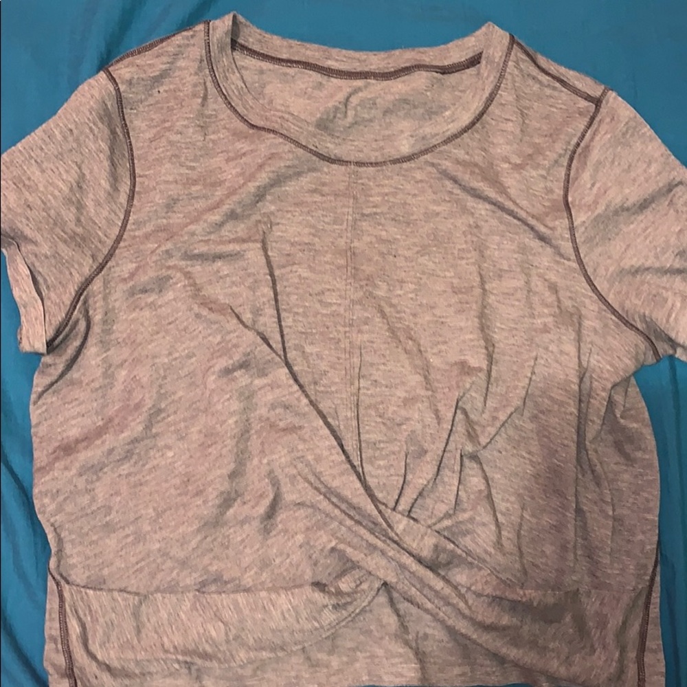 Lululemon do the daily top